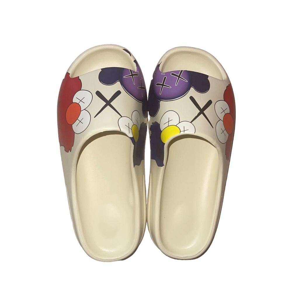 Cartoon Print Pillow Slides